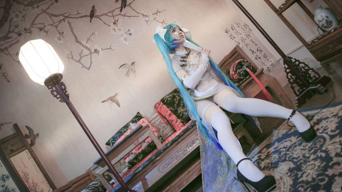 "Vocaloid" Canary Miku C O S P L A Y