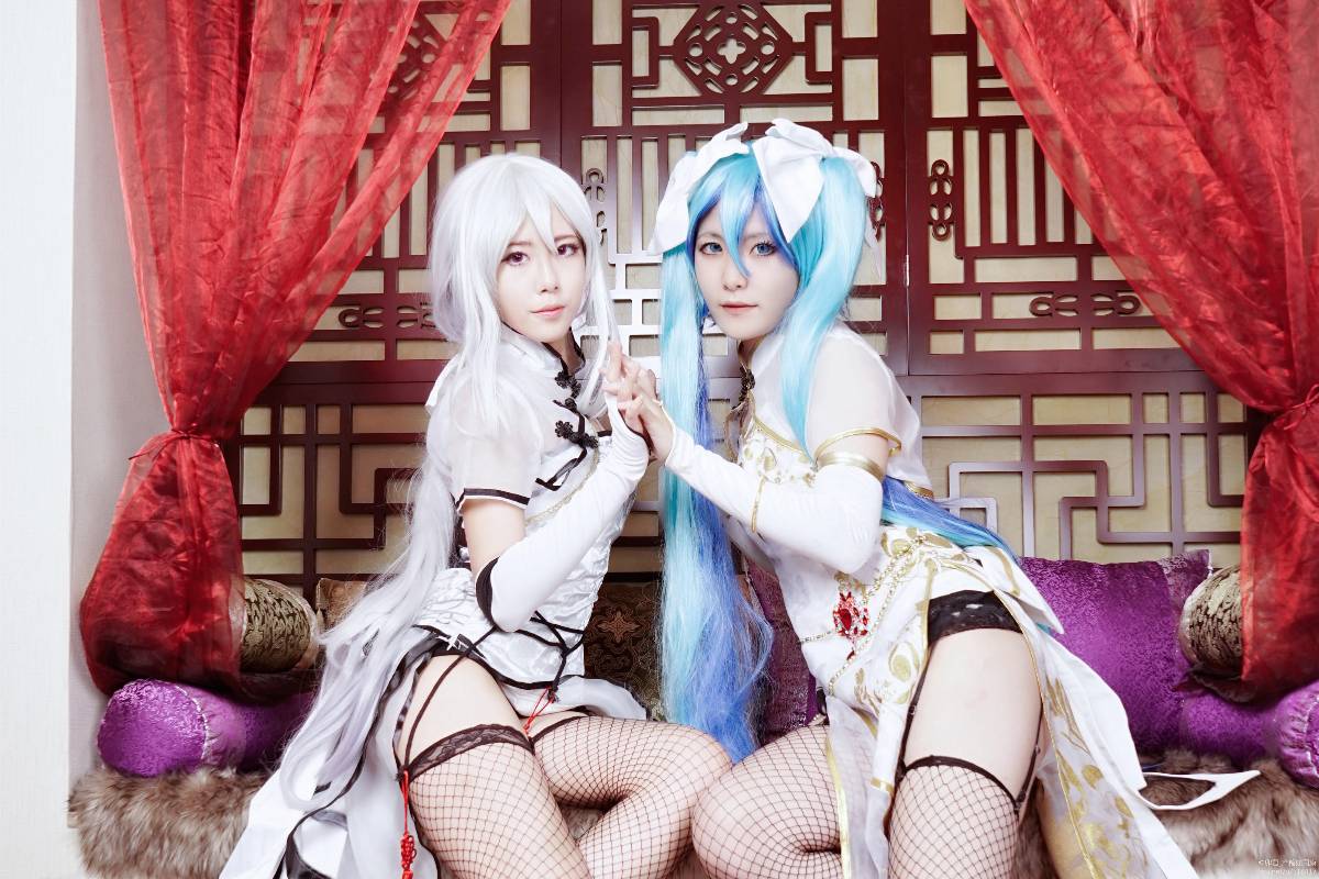 "Vocaloid" Canary Miku C O S P L A Y