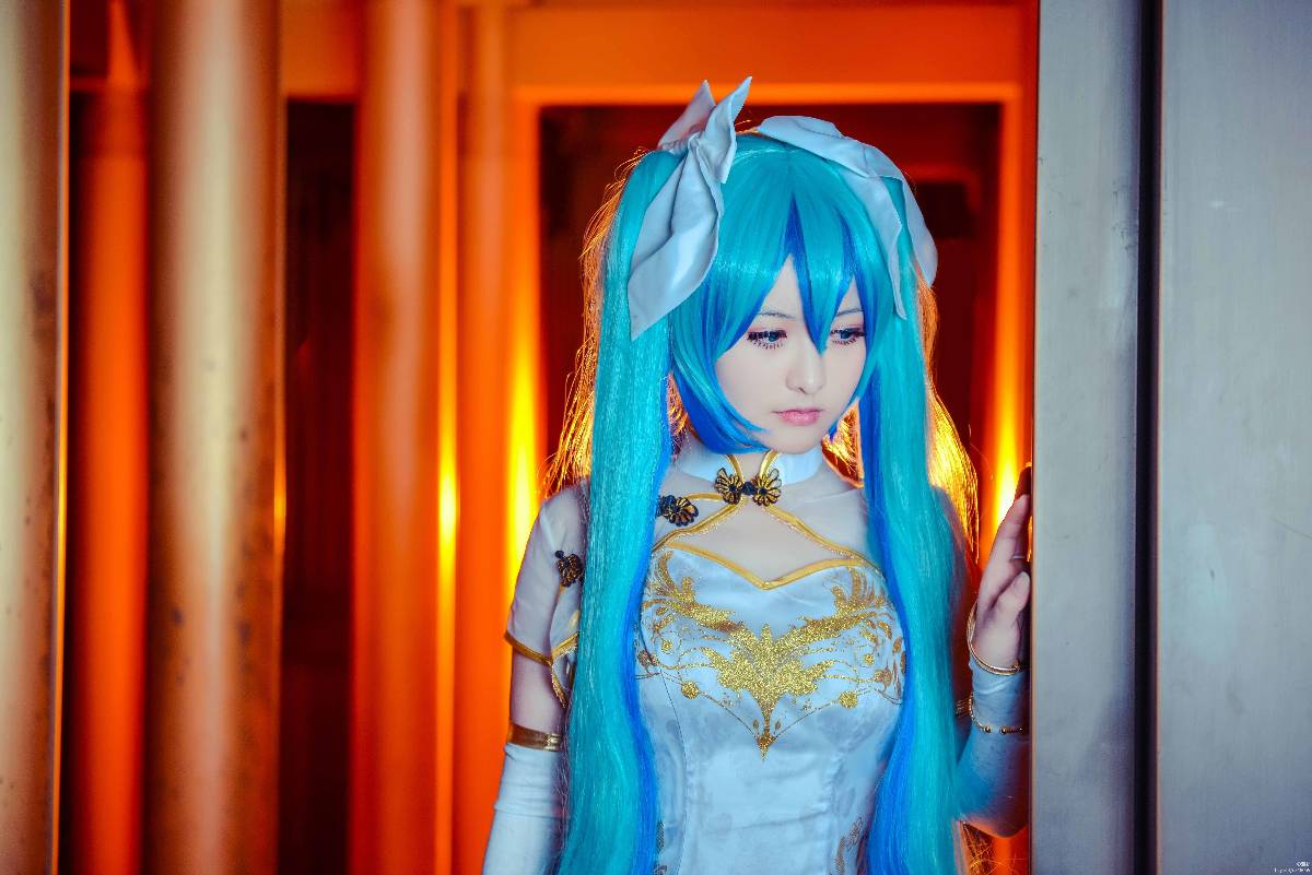 "Vocaloid" Canary Miku C O S P L A Y