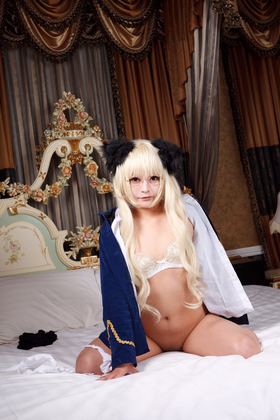 Các quý tộc đang phục vụ