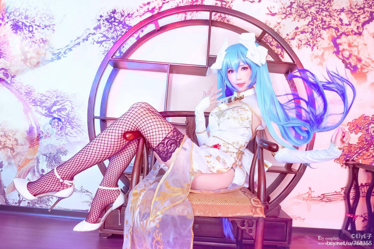 "Vocaloid" Hatsune Miku Canary Ver C O S P L A Y