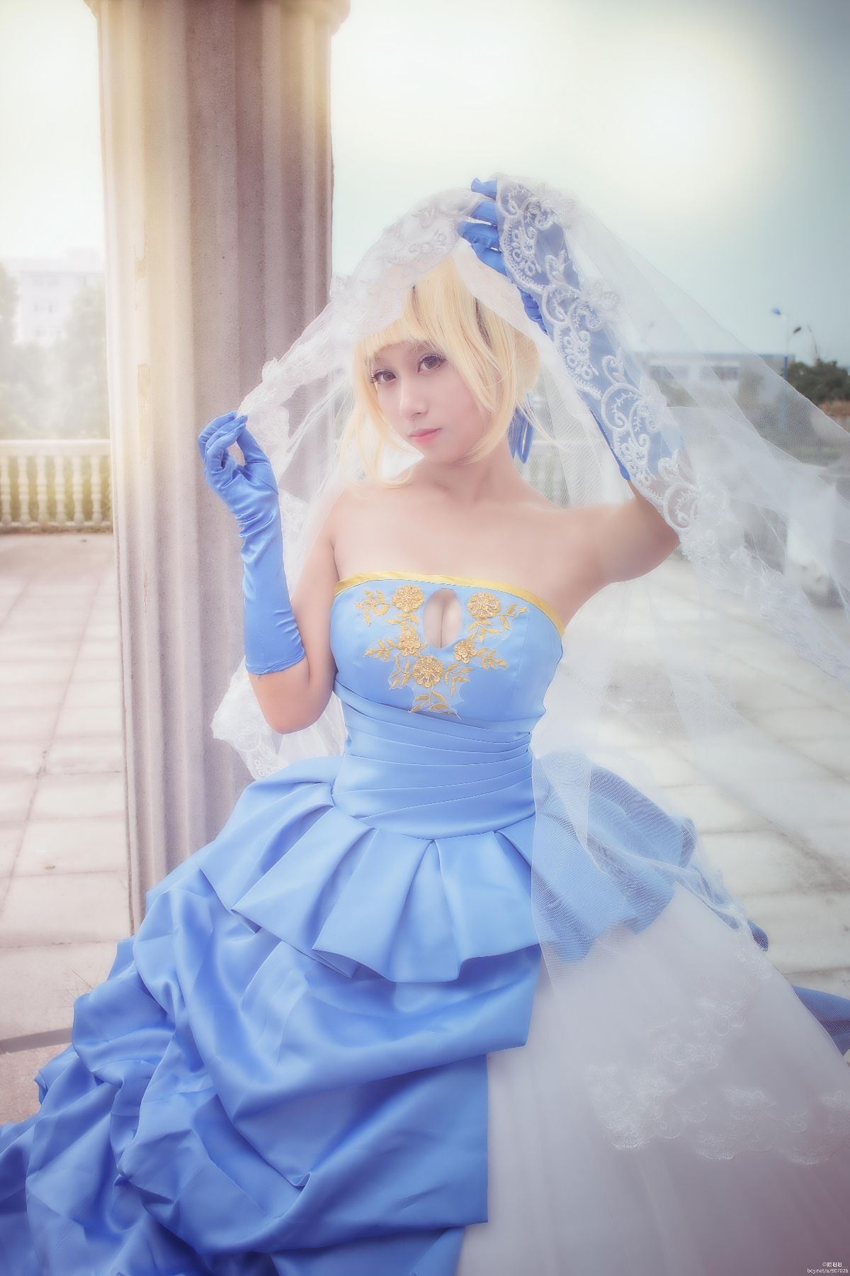 "Tình yêu của King" kỷ niệm 10 năm của tháng của Saber Red và Blue King Dress c o s p l a y [biên tập viên]