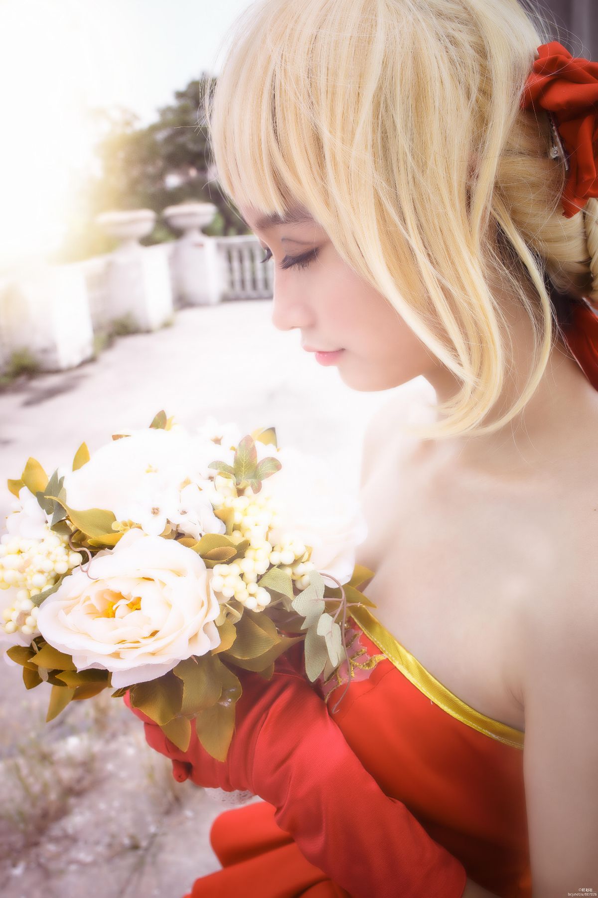 "Tình yêu của King" kỷ niệm 10 năm của tháng của Saber Red và Blue King Dress c o s p l a y [biên tập viên]