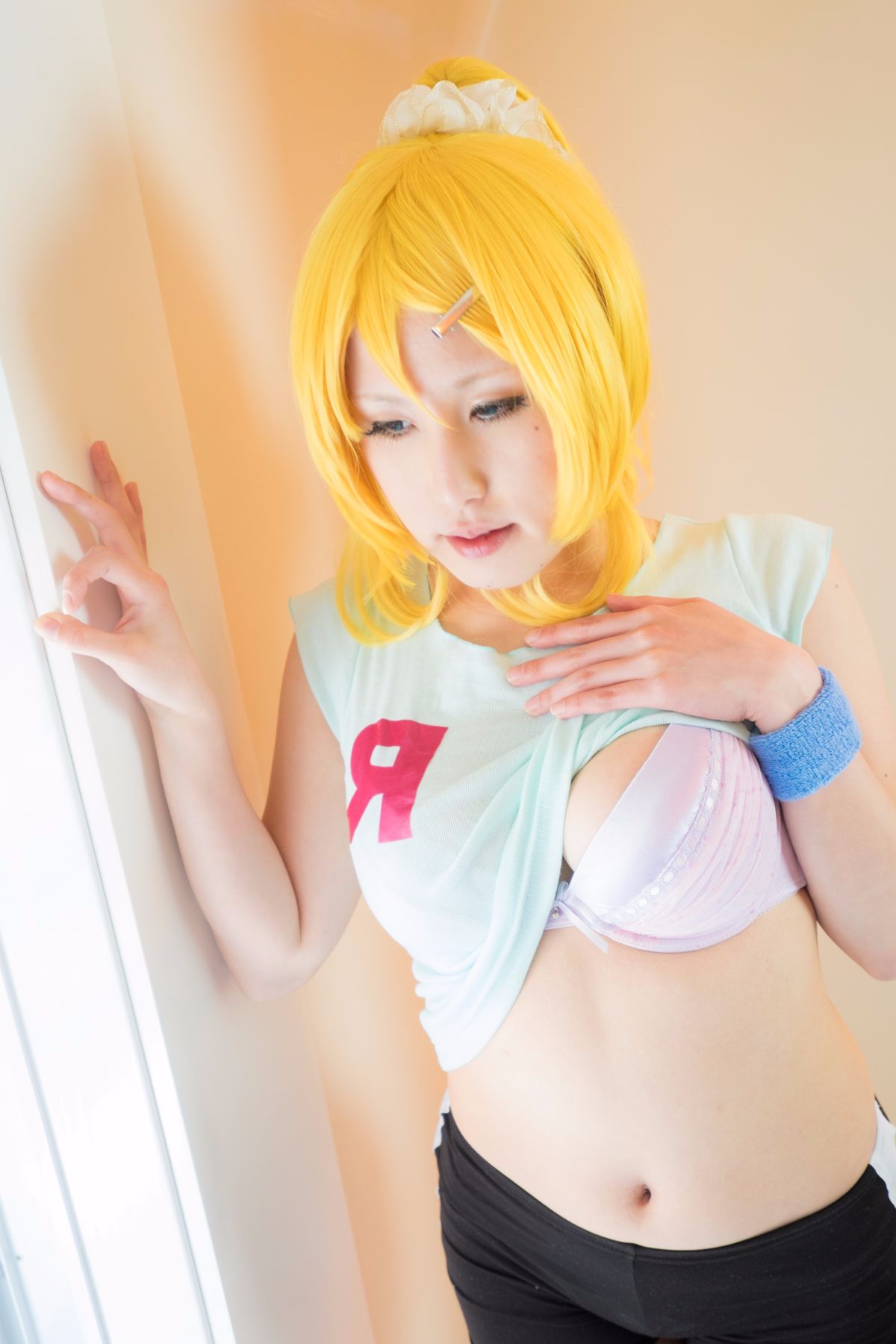 [NAUGHTYEYES (Sayla)] Thần tượng bẩn thỉu (Tình yêu trực tiếp!)