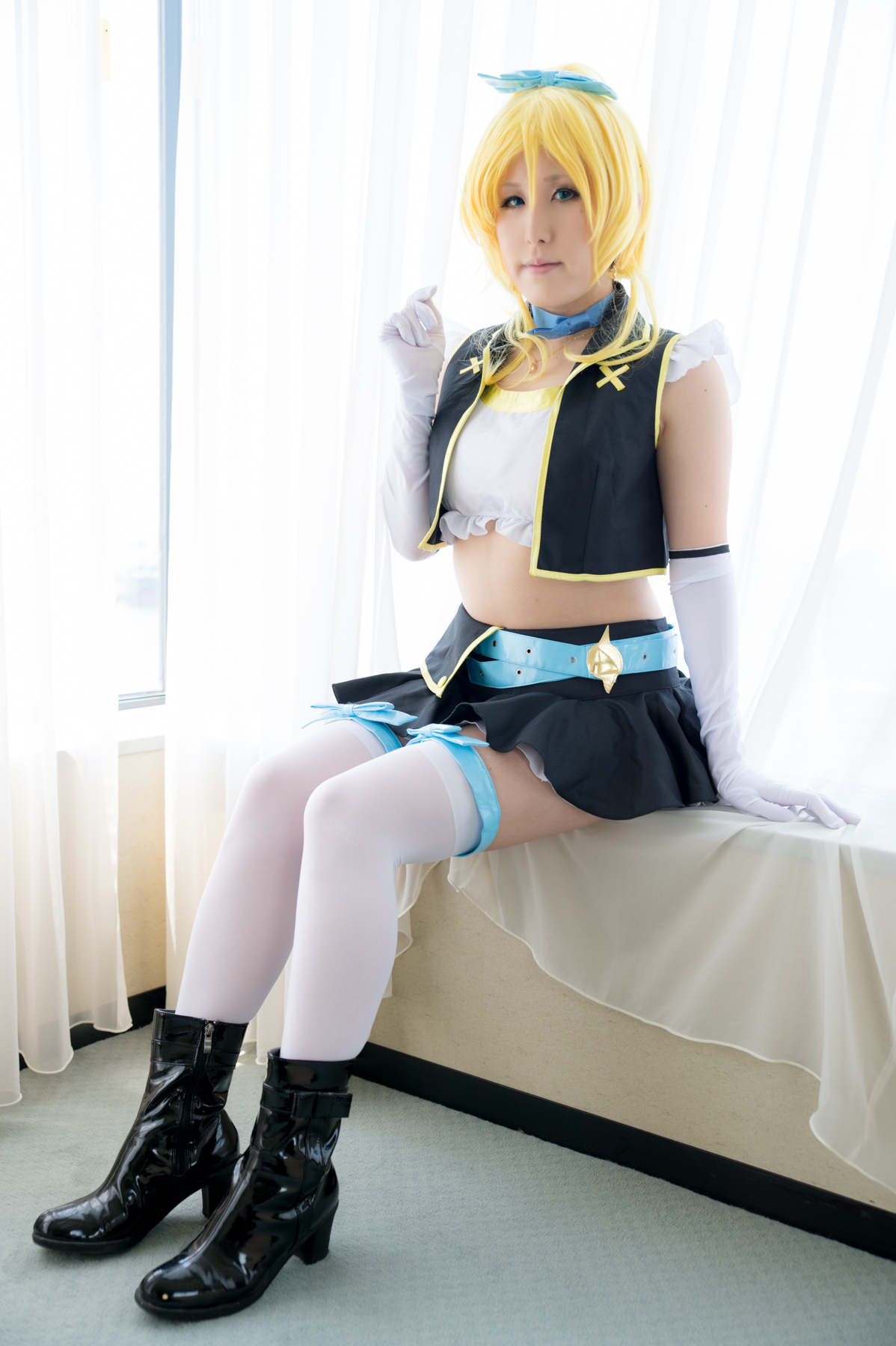 [NAUGHTYEYES (Sayla)] Thần tượng bẩn thỉu (Tình yêu trực tiếp!)