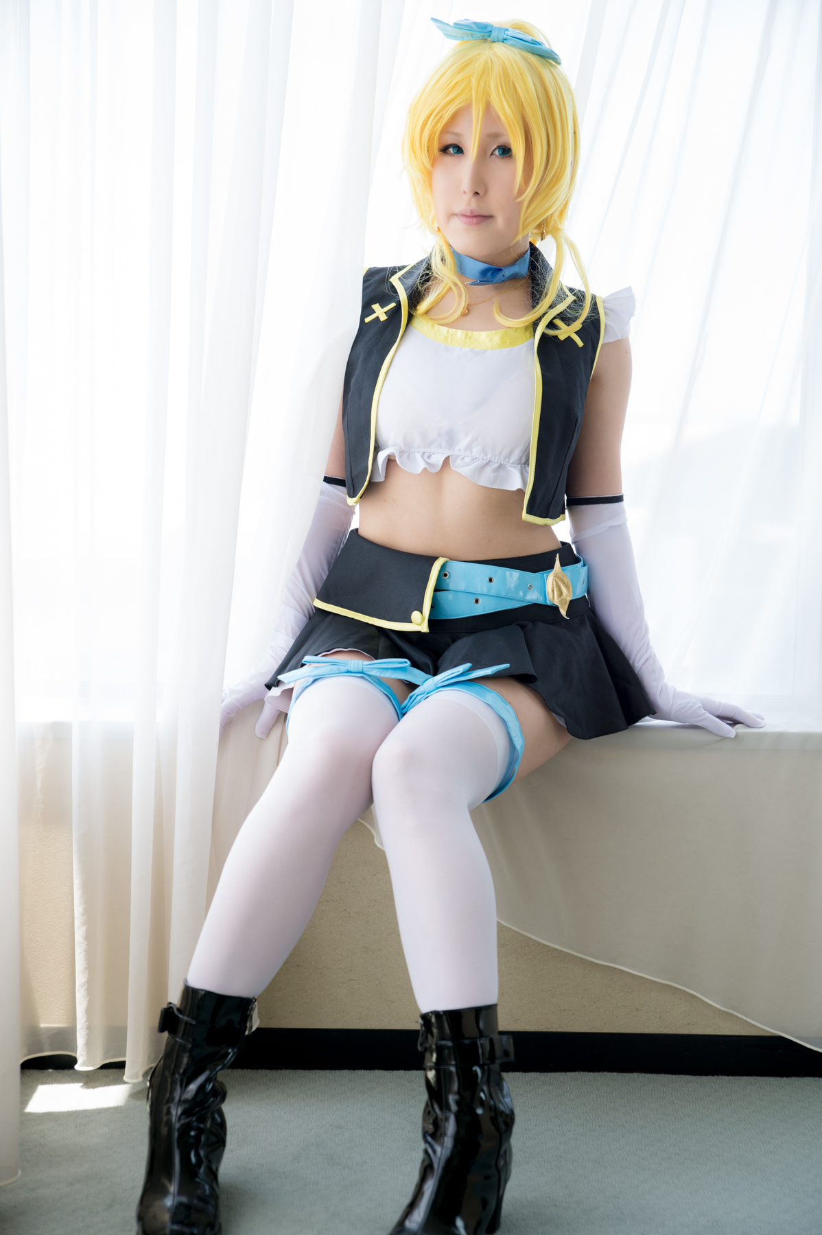 [NAUGHTYEYES (Sayla)] Thần tượng bẩn thỉu (Tình yêu trực tiếp!)