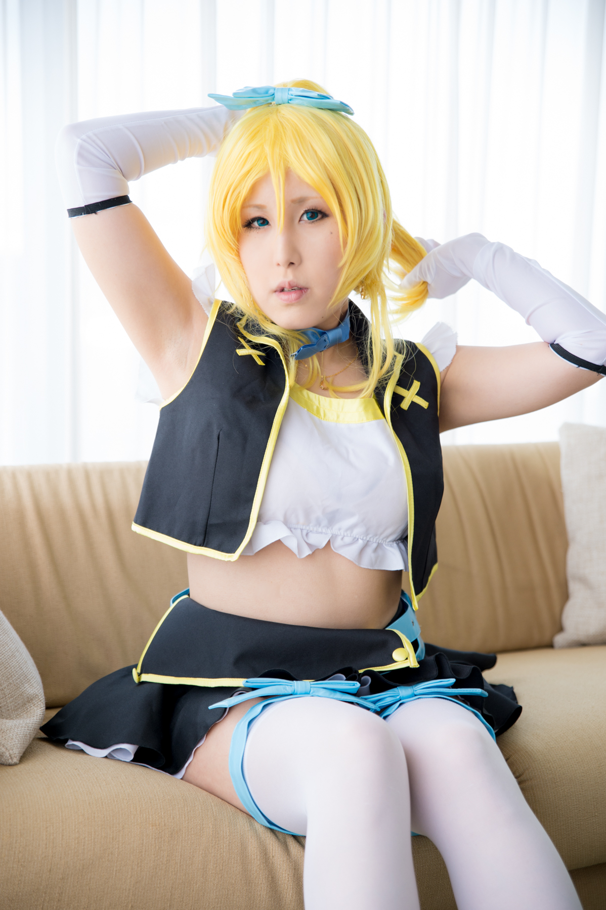 [NAUGHTYEYES (Sayla)] Thần tượng bẩn thỉu (Tình yêu trực tiếp!)