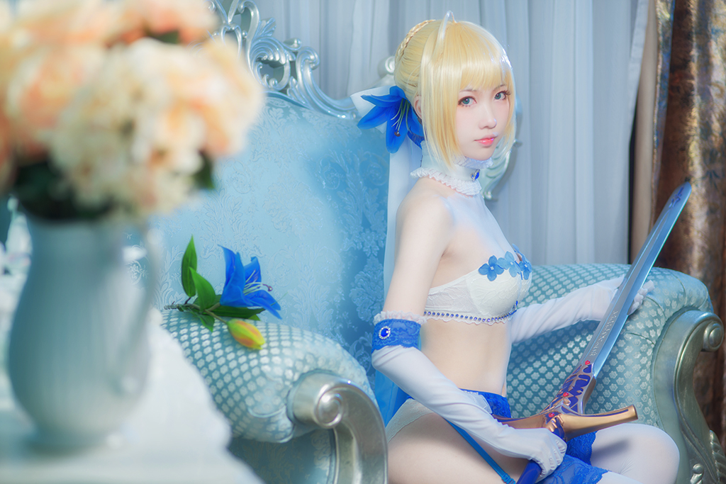 Đêm petesy》 Saber gk 手办 ver c o s p l a y y y y.