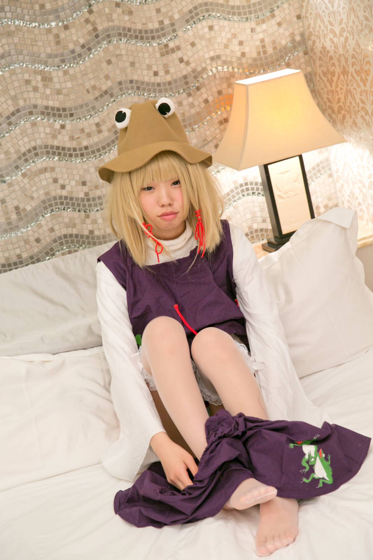 Phát hành khỏa thân phát hành cosplay bắn 18 tuổi