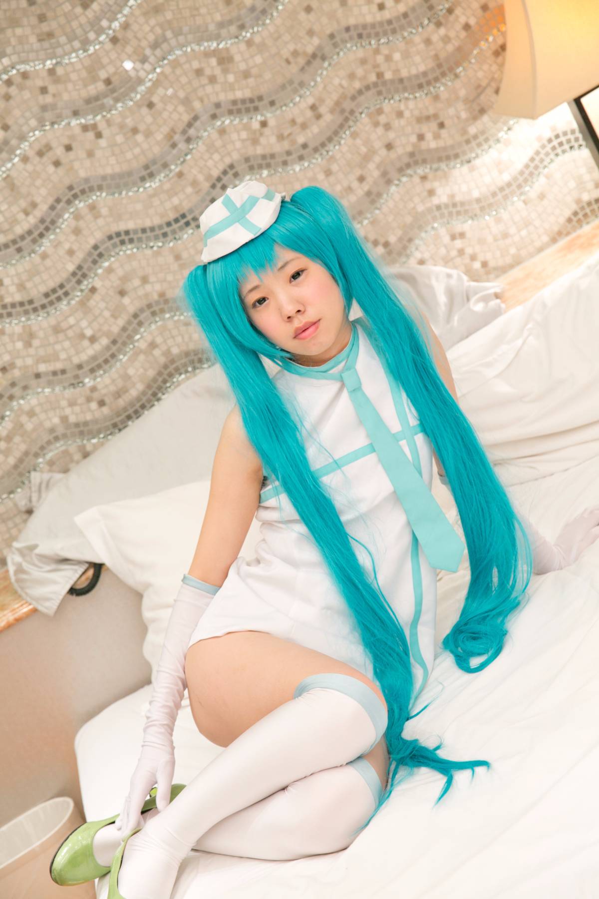 Phát hành khỏa thân phát hành cosplay bắn 18 tuổi