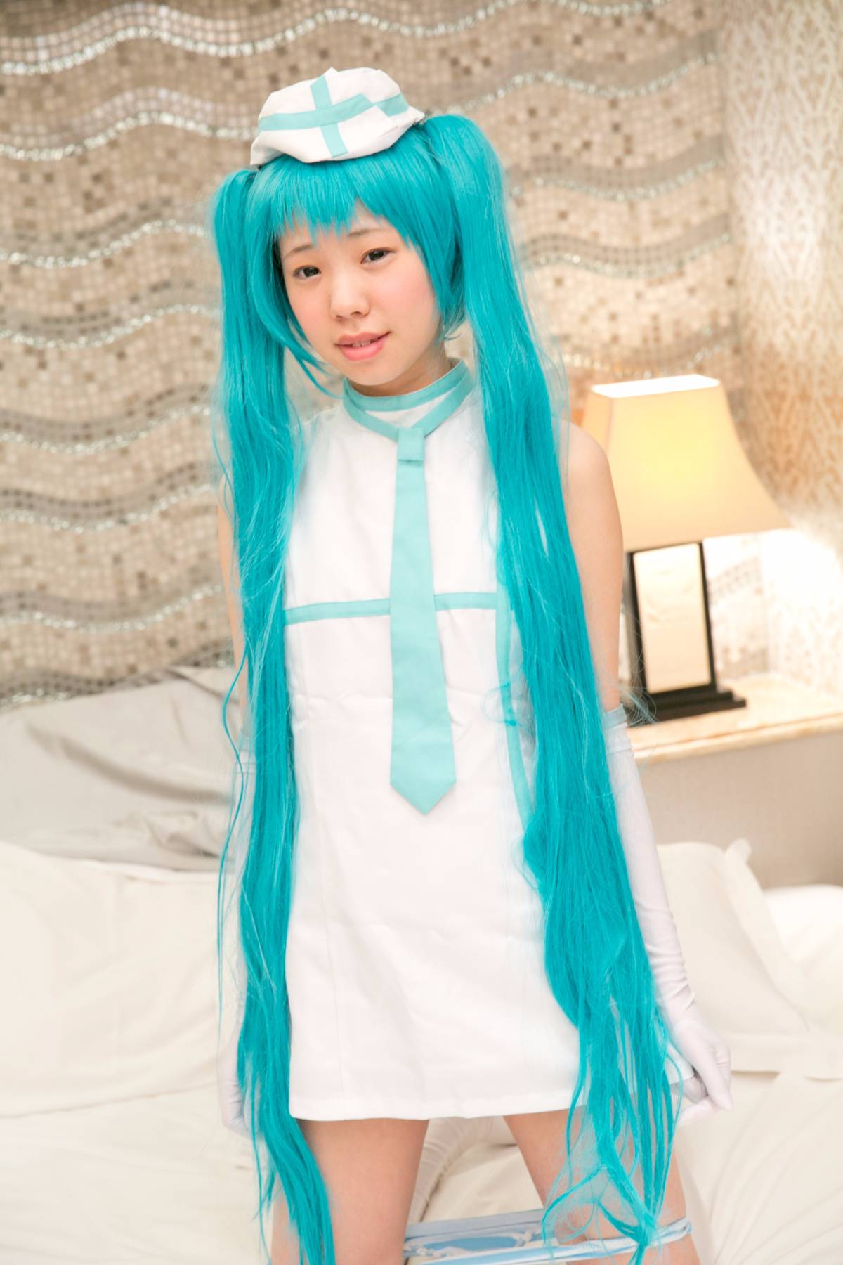 Phát hành khỏa thân phát hành cosplay bắn 18 tuổi