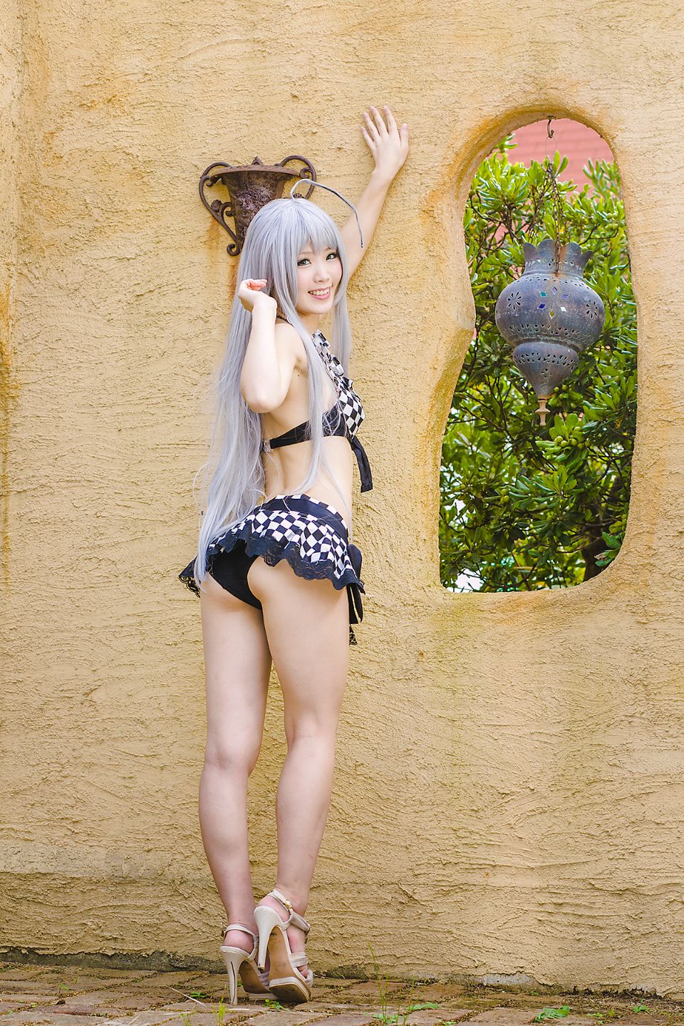 Nyaruko-san rom trên