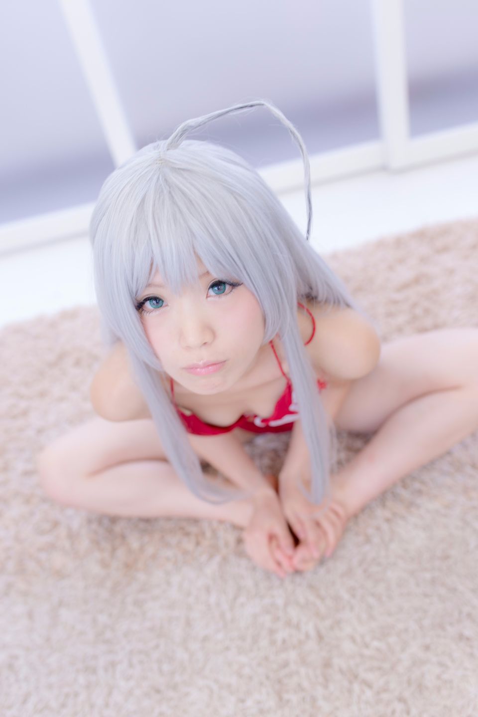 Nyaruko-san rom trên