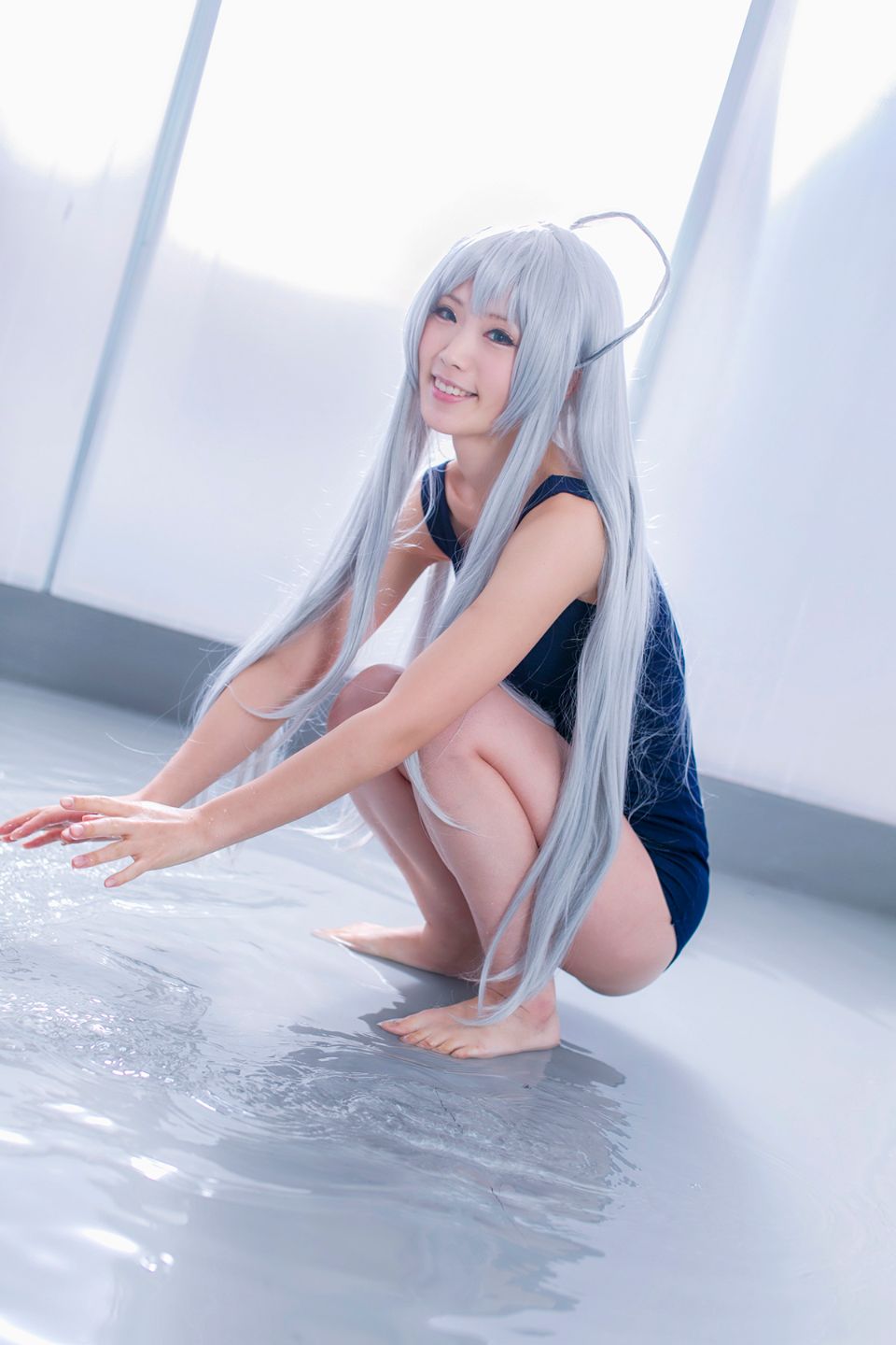 Nyaruko-san rom trên