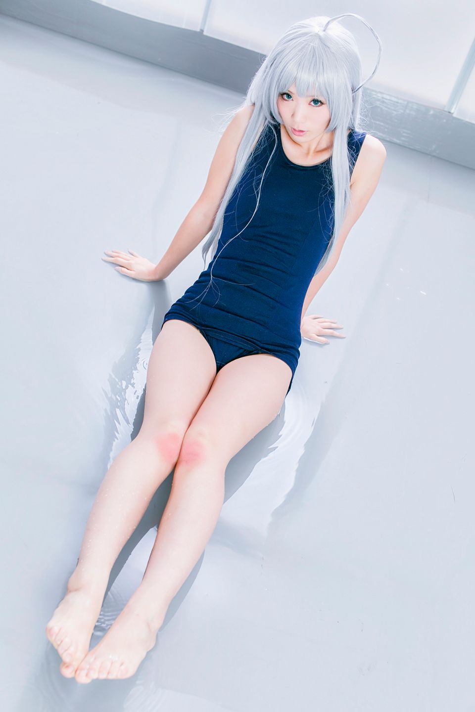 Nyaruko-san rom trên