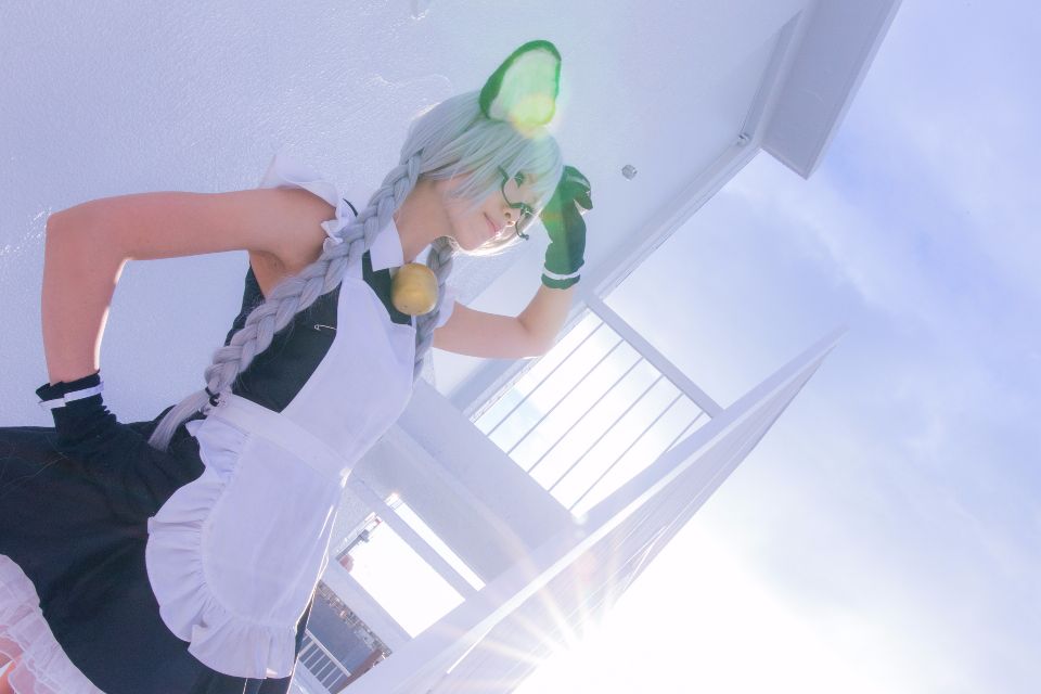 Nyaruko-san rom trên