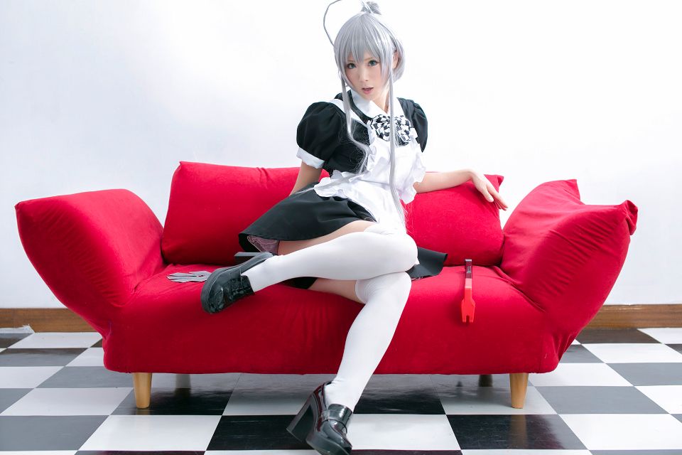 Nyaruko-san rom trên