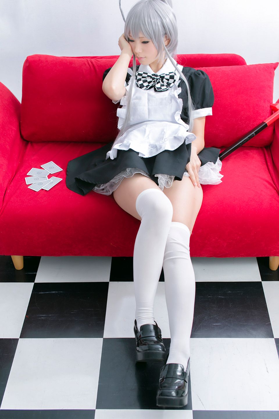 Nyaruko-san rom trên