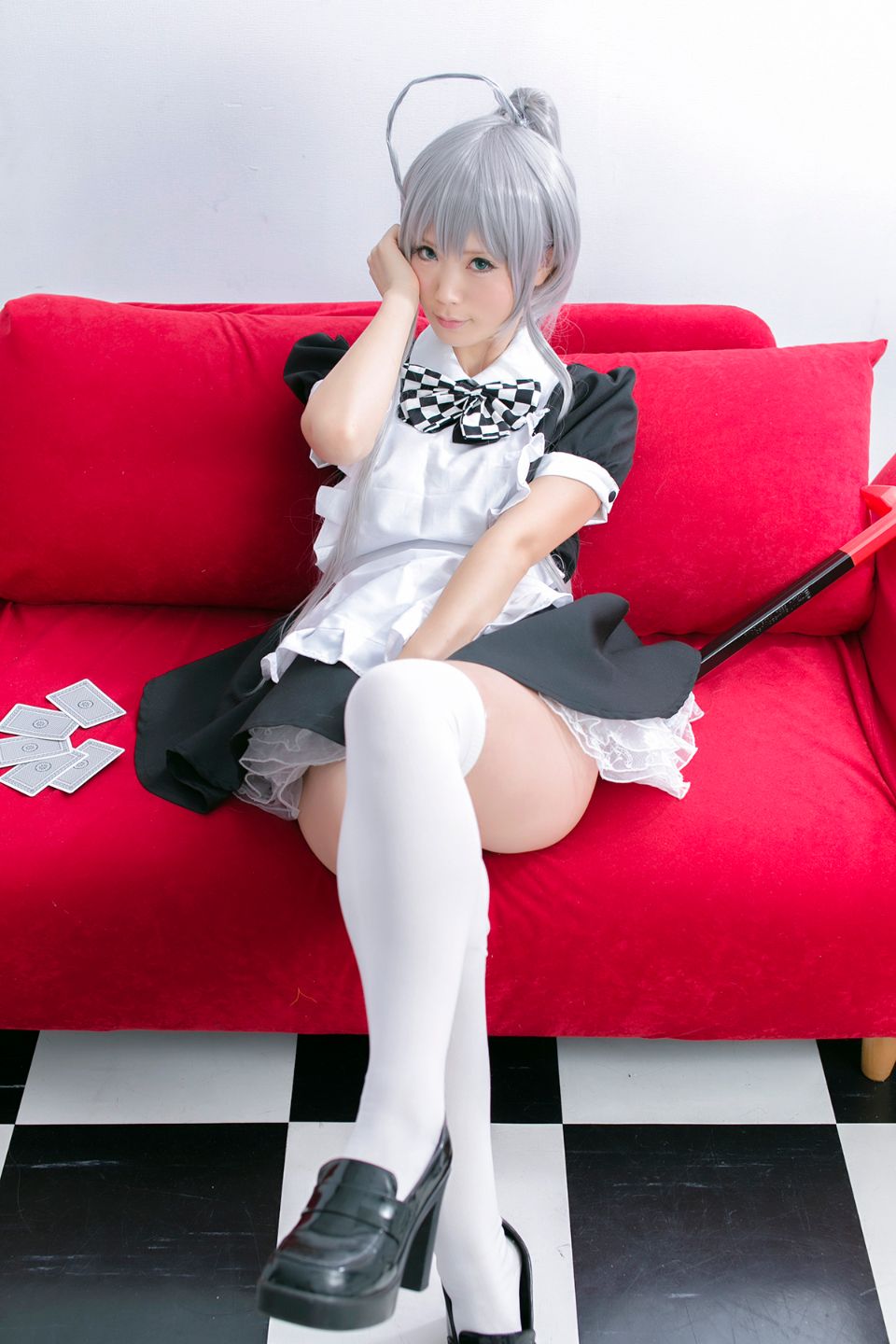 Nyaruko-san rom trên