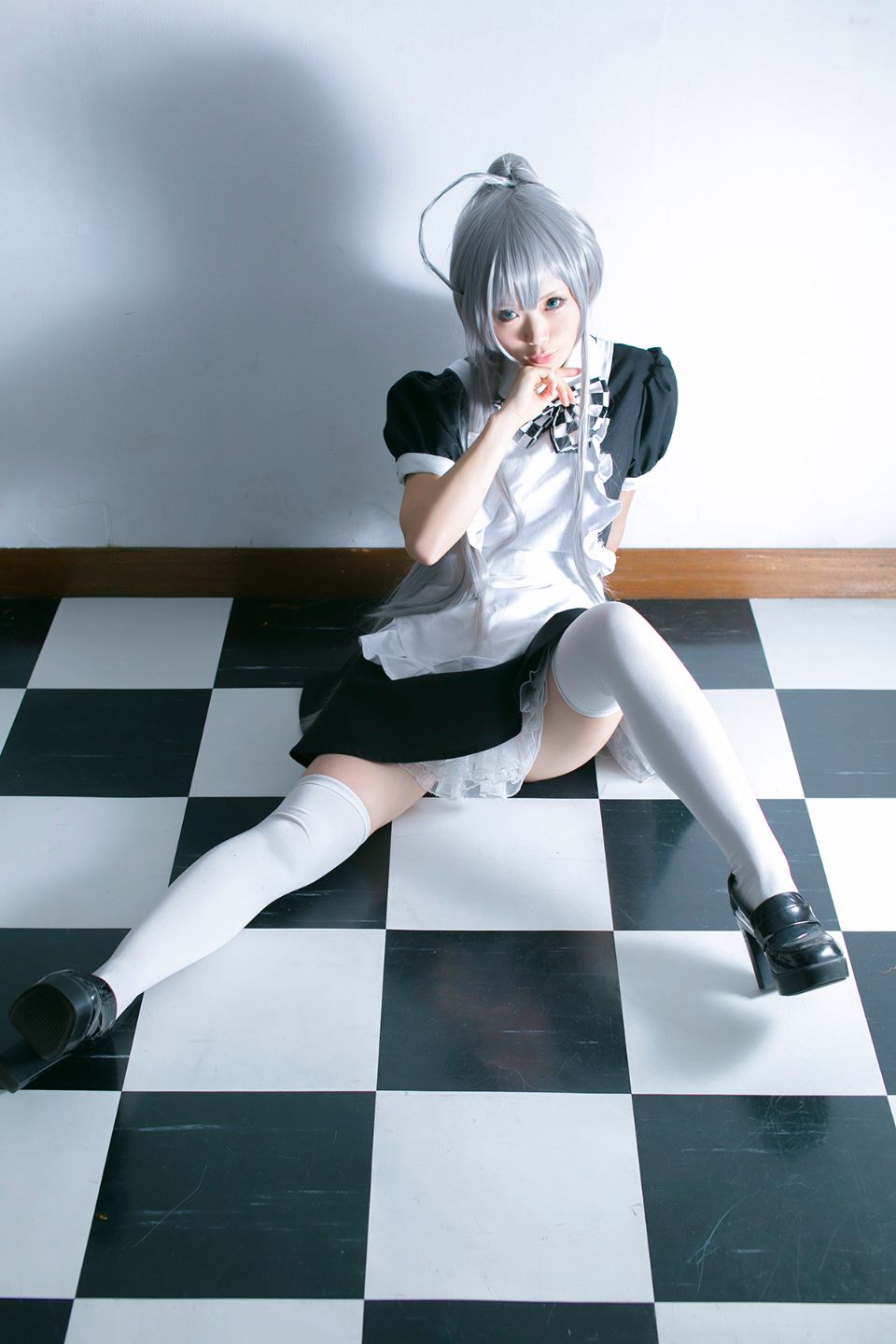 Nyaruko-san rom trên