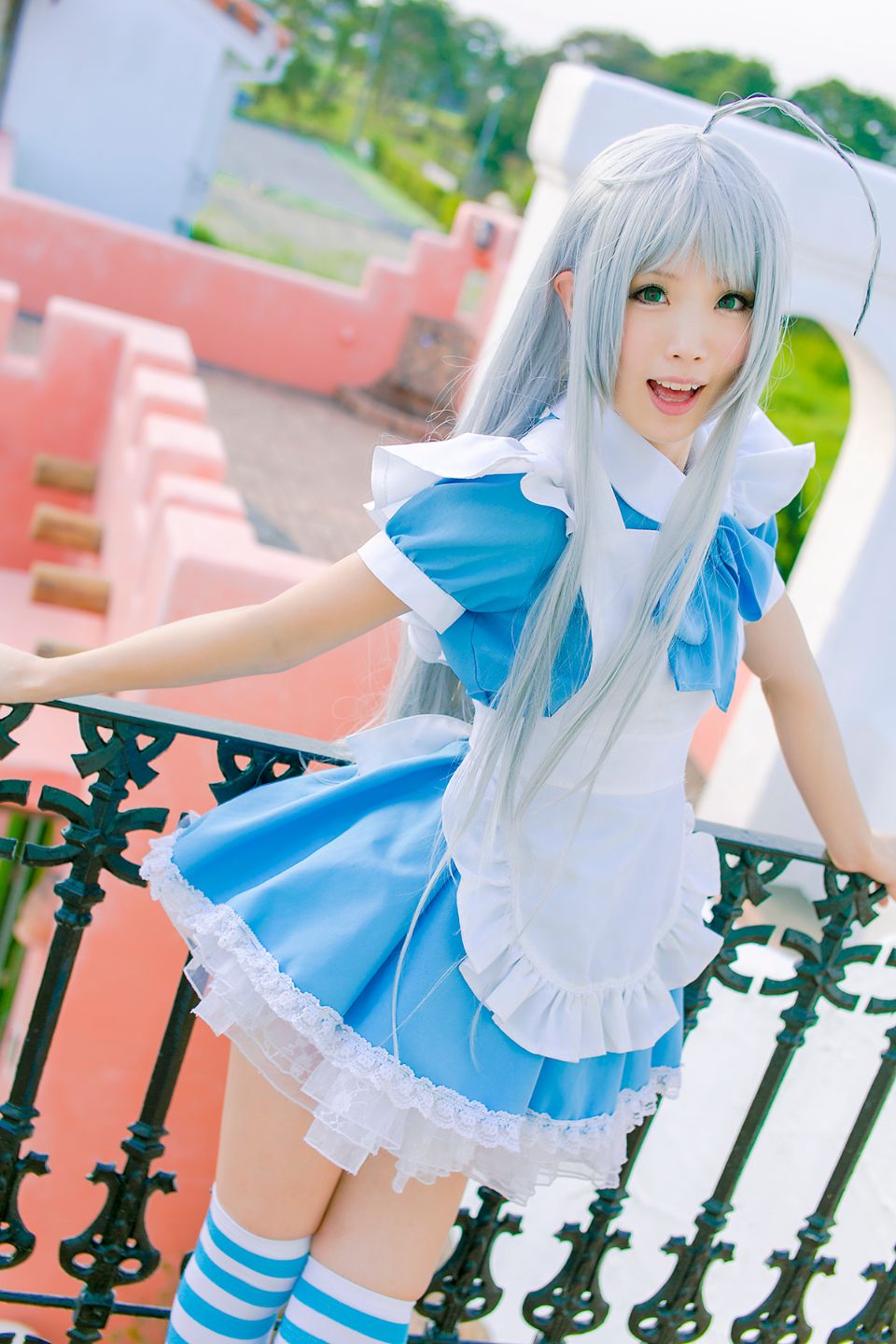 Nyaruko-san rom trên