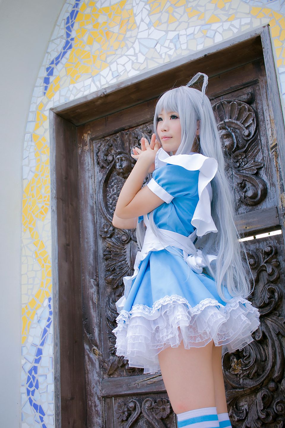 Nyaruko-san rom trên