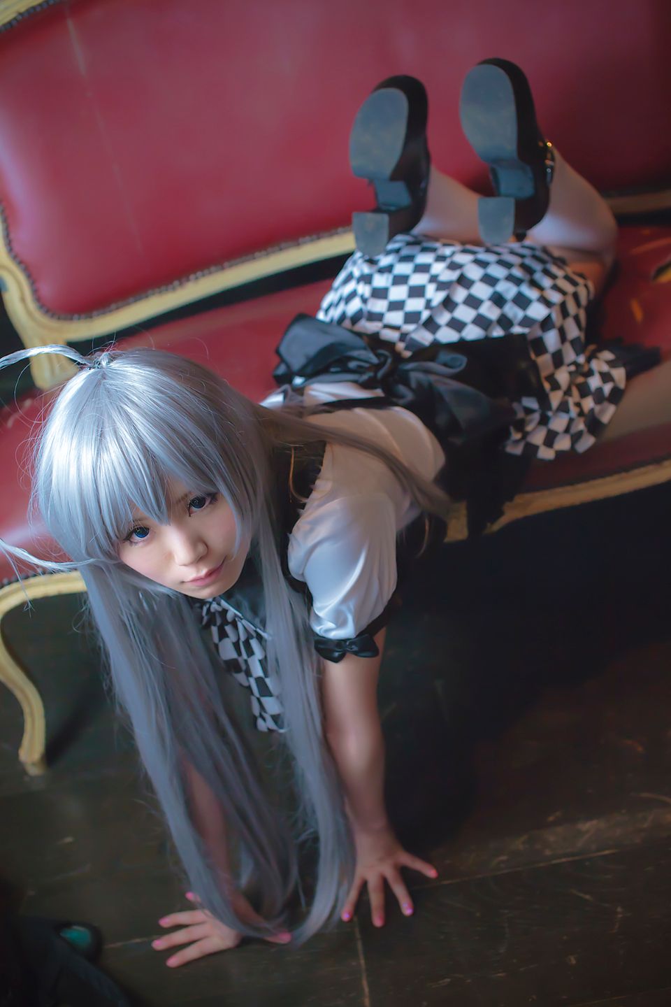 Nyaruko-san rom trên