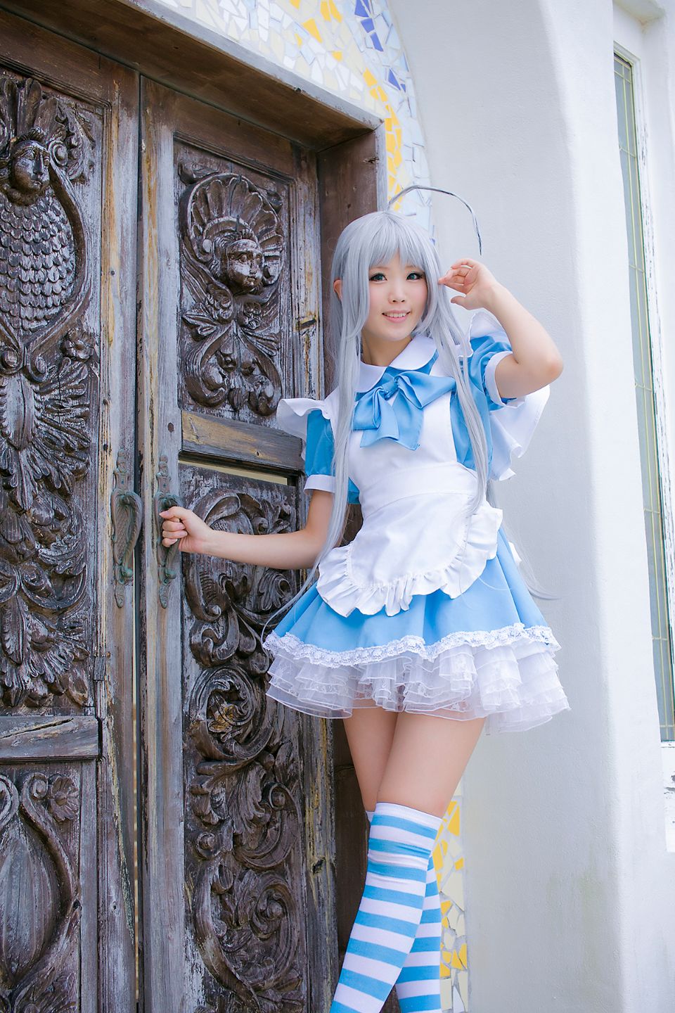 Nyaruko-san rom trên