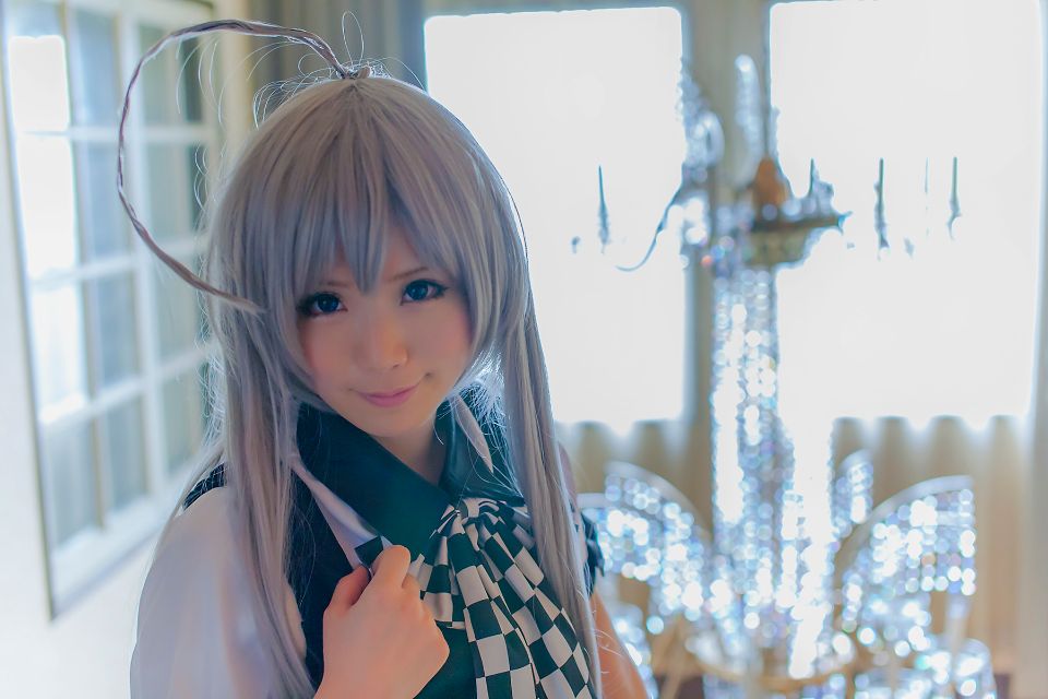 Nyaruko-san rom trên