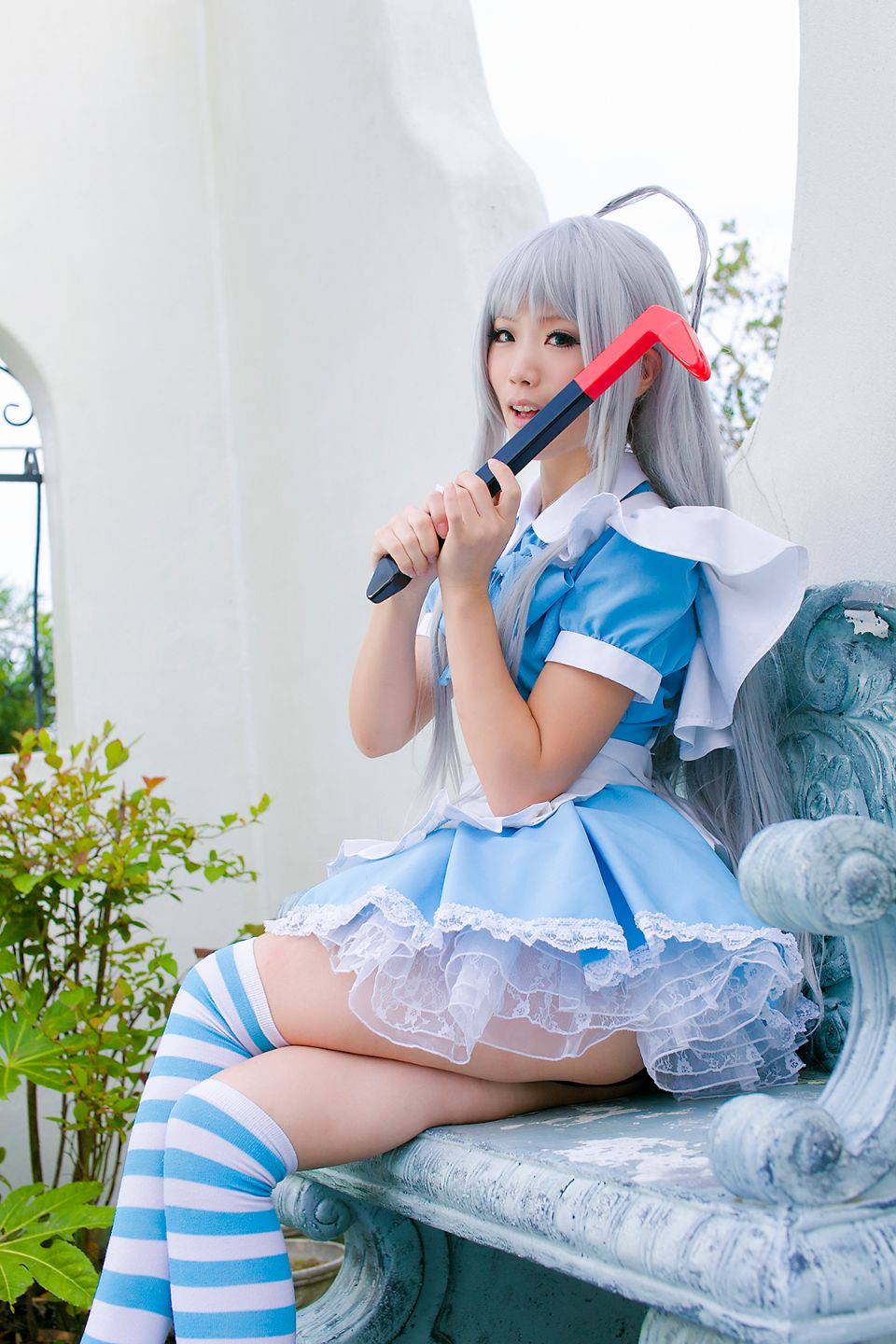 Nyaruko-san rom trên