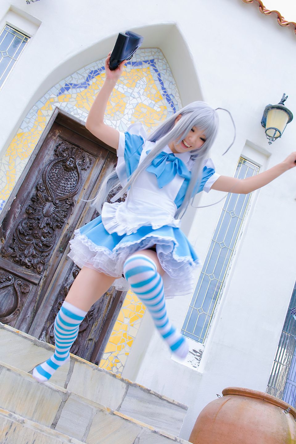 Nyaruko-san rom trên