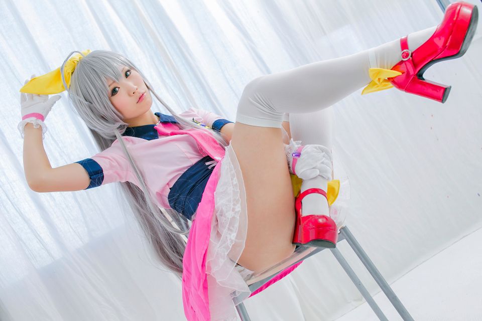 Nyaruko-san rom trên