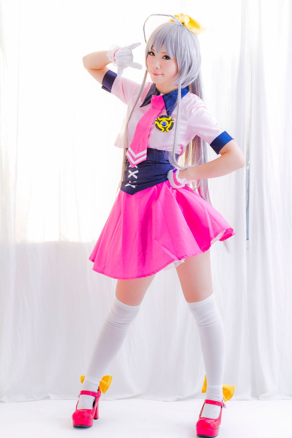 Nyaruko-san rom trên