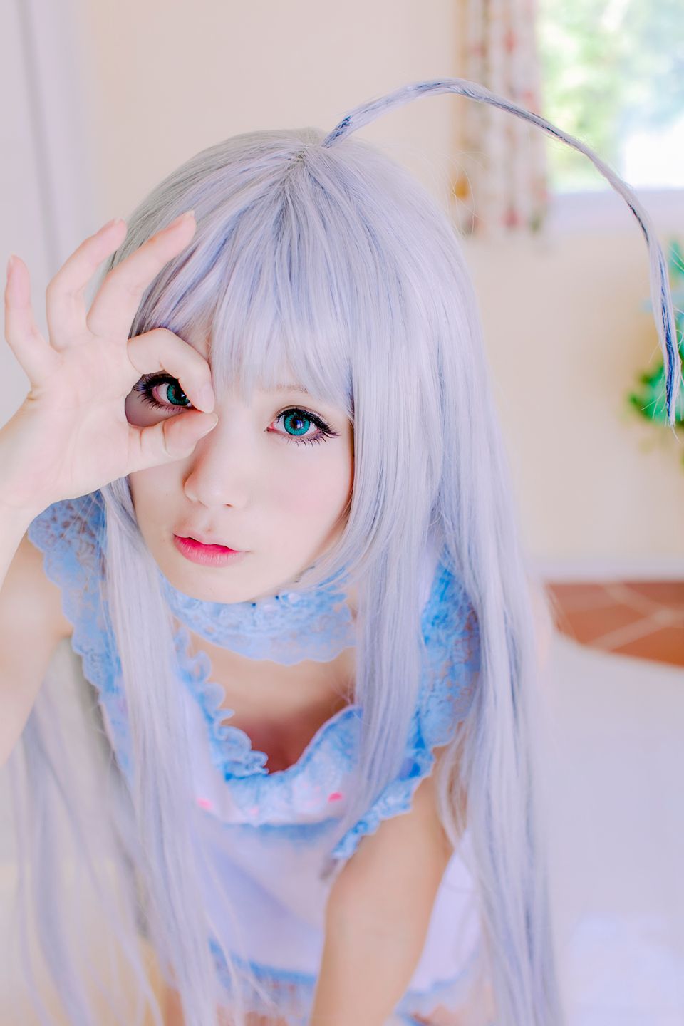 Nyaruko-san rom trên