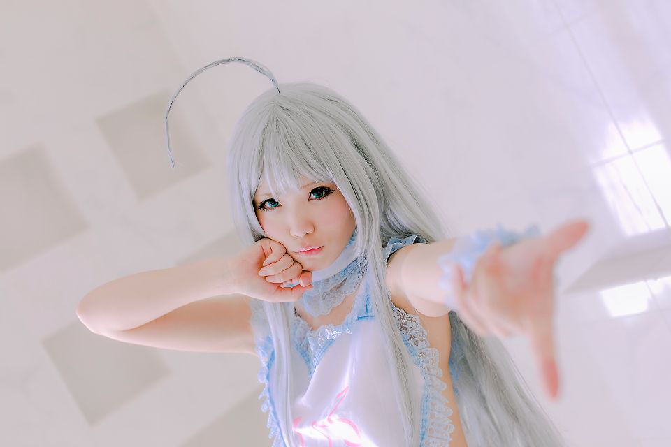 Nyaruko-san rom trên