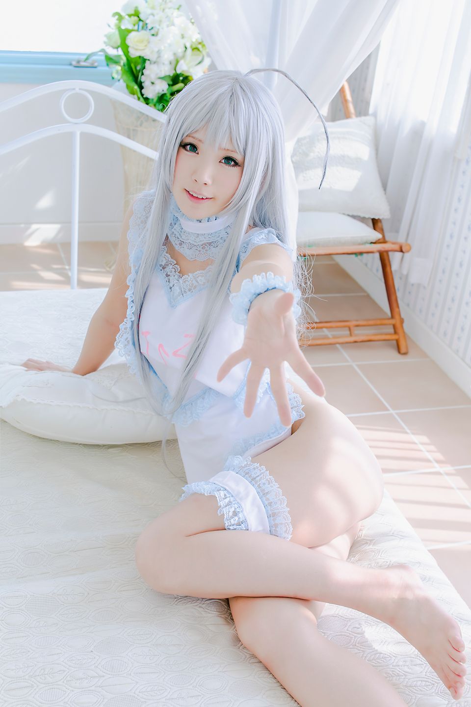 Nyaruko-san rom trên