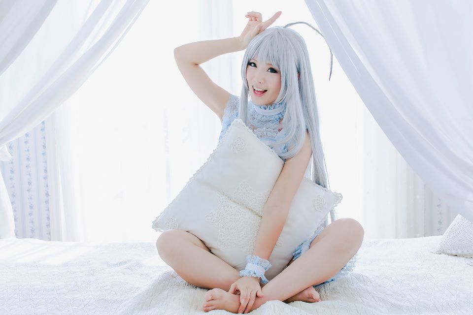 Nyaruko-san rom trên