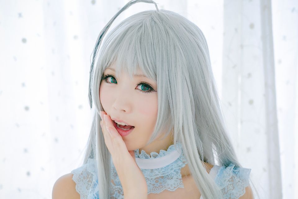 Nyaruko-san rom trên