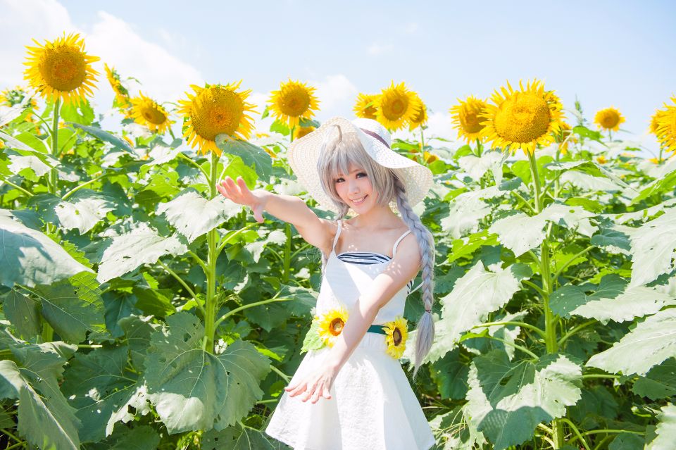 Nyaruko-san rom trên