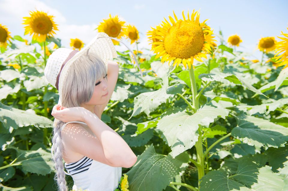 Nyaruko-san rom trên