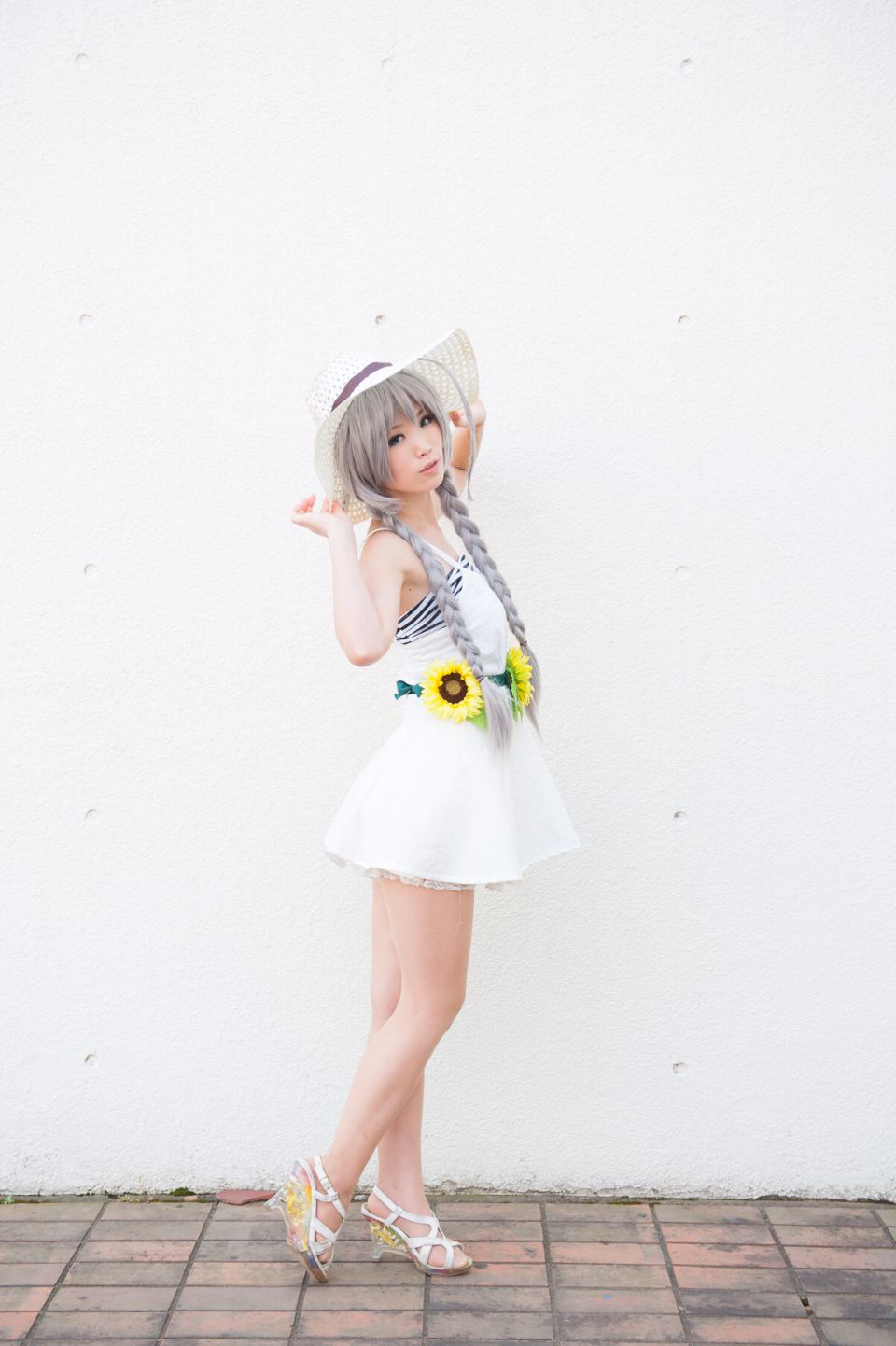 Nyaruko-san rom trên