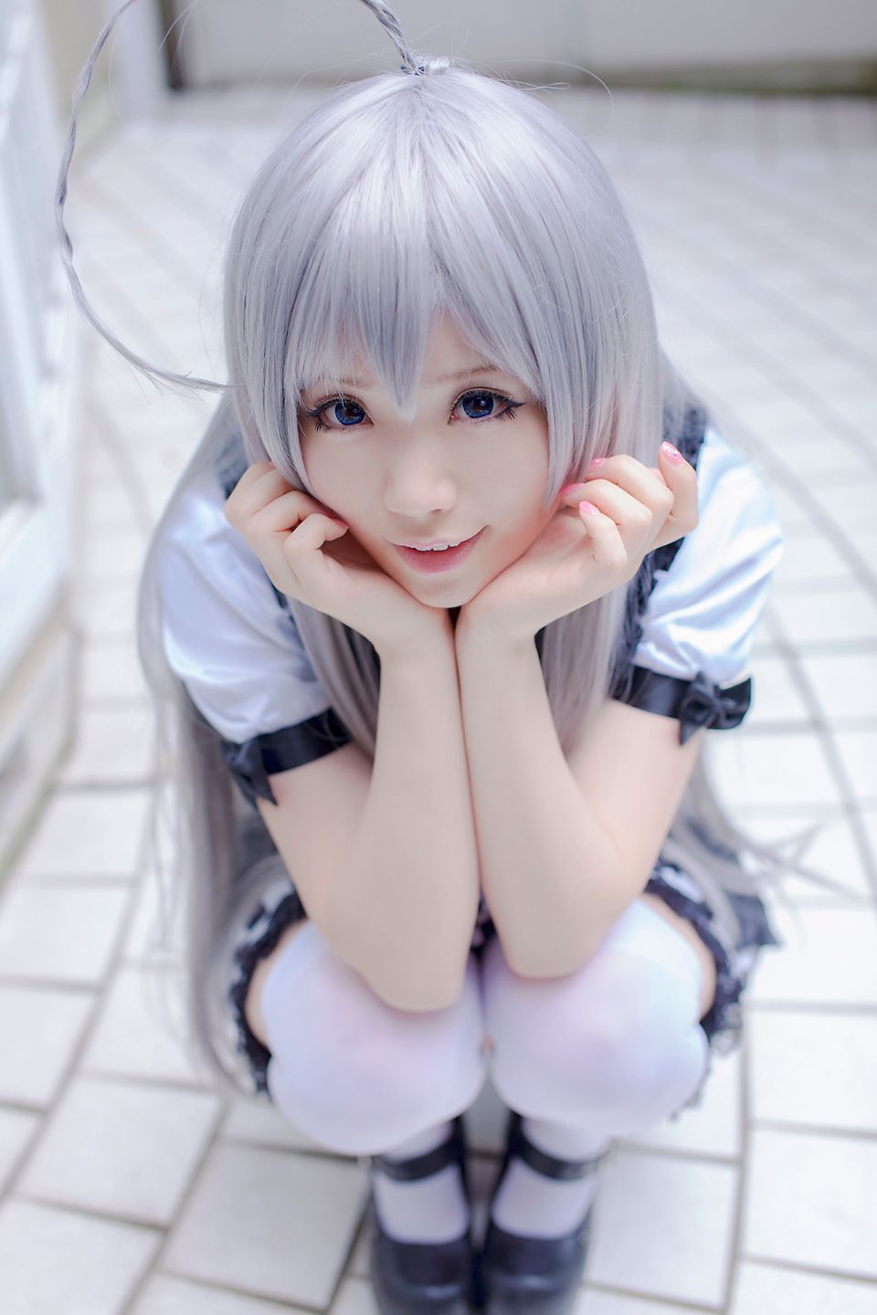 Nyaruko-san rom trên