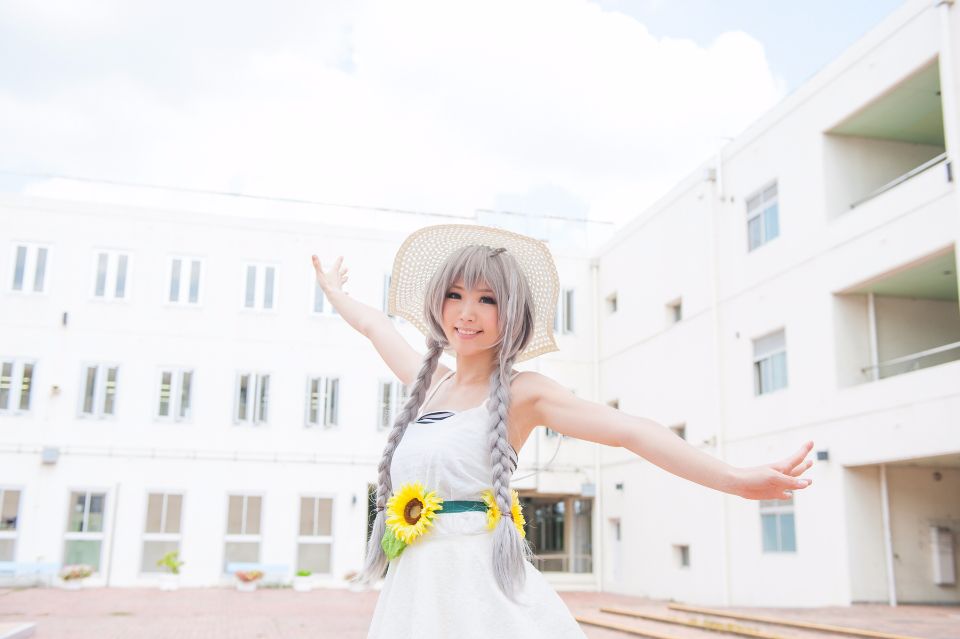 Nyaruko-san rom trên