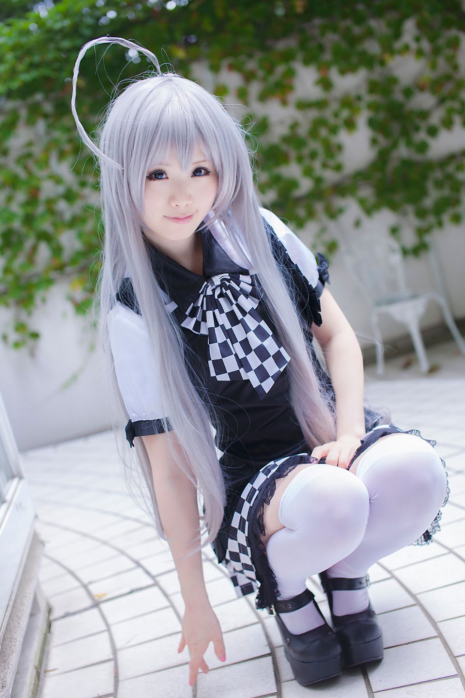 Nyaruko-san rom trên