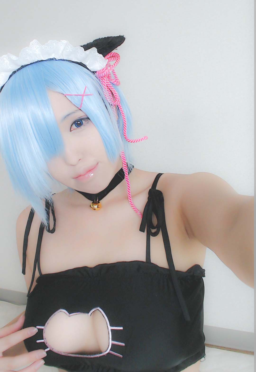 [Cửa hàng kem Aise] Khi Remrin mặc đồ lót âm hộ và thủ dâm, cô ấy không thể ngăn chặn pussies và squirts, vì vậy cô ấy đã kiêm rất nhiều