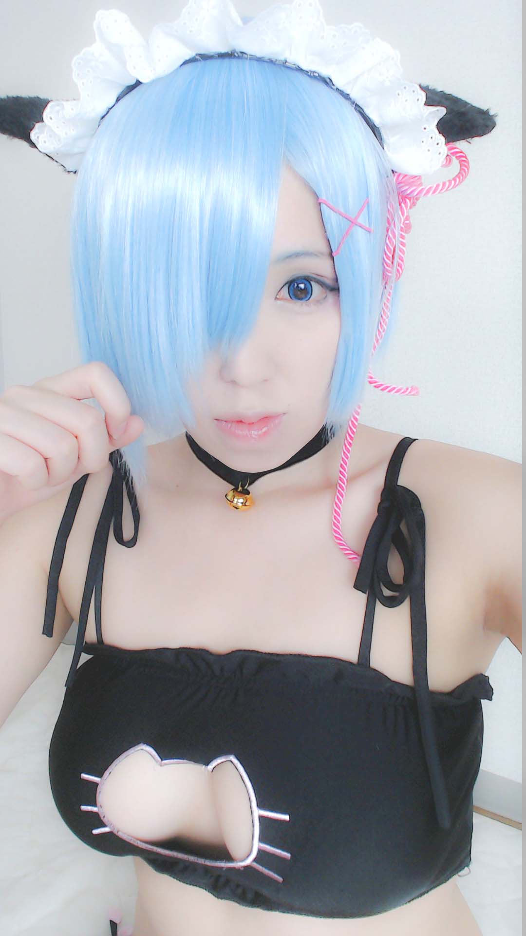 [Cửa hàng kem Aise] Khi Remrin mặc đồ lót âm hộ và thủ dâm, cô ấy không thể ngăn chặn pussies và squirts, vì vậy cô ấy đã kiêm rất nhiều