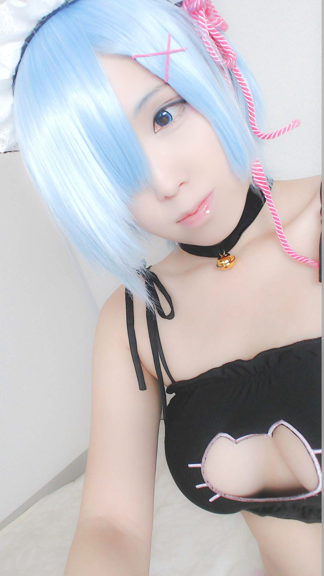 [Cửa hàng kem Aise] Khi Remrin mặc đồ lót âm hộ và thủ dâm, cô ấy không thể ngăn chặn pussies và squirts, vì vậy cô ấy đã kiêm rất nhiều