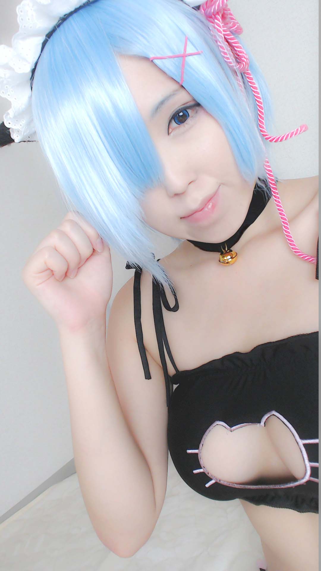 [Cửa hàng kem Aise] Khi Remrin mặc đồ lót âm hộ và thủ dâm, cô ấy không thể ngăn chặn pussies và squirts, vì vậy cô ấy đã kiêm rất nhiều