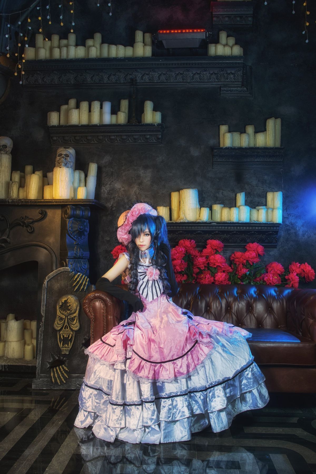 Bộ sưu tập cosplay có cánh đen Deacon