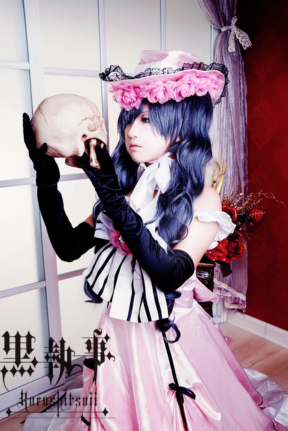 Bộ sưu tập cosplay có cánh đen Deacon